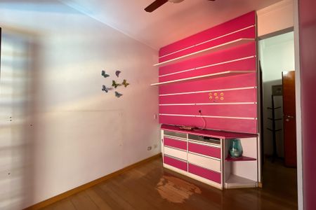 Casa à venda com 420m², 4 quartos e 5 vagasSuíte 4