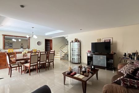 Casa à venda com 420m², 4 quartos e 5 vagasSala de Jantar