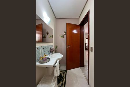 Casa à venda com 420m², 4 quartos e 5 vagasLavabo