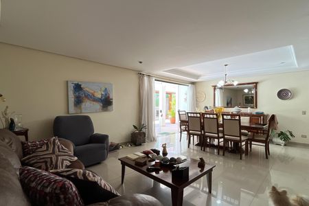Casa à venda com 420m², 4 quartos e 5 vagasSala de Jantar
