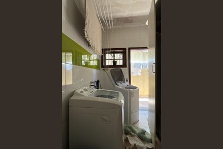 Casa à venda com 420m², 4 quartos e 5 vagasÁrea de Serviço