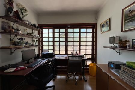 Casa à venda com 420m², 4 quartos e 5 vagasEscritório