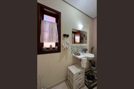 Casa à venda com 420m², 4 quartos e 5 vagasLavabo