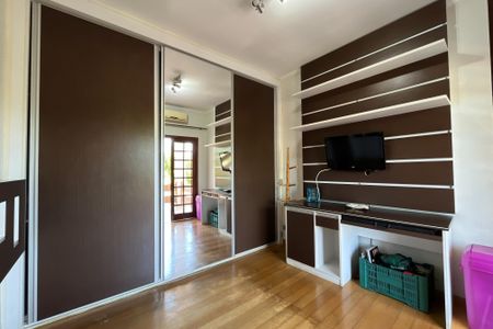 Casa à venda com 420m², 4 quartos e 5 vagasSuíte 1