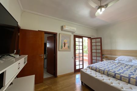 Casa à venda com 420m², 4 quartos e 5 vagasSuíte 2