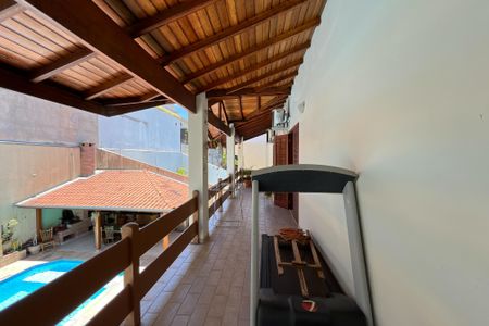 Casa à venda com 420m², 4 quartos e 5 vagasVaranda