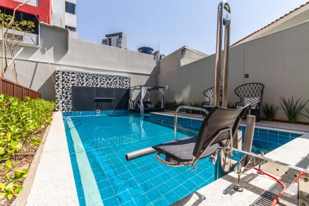 Studio à venda com 24m², 1 quarto e sem vaga Studio à venda com 24m², 1 quarto e sem vagaÁrea comum - Piscina