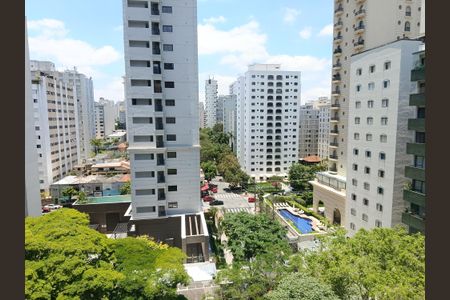 Apartamento para alugar com 206m², 4 quartos e 4 vagas Apartamento para alugar com 206m², 4 quartos e 4 vagasVista