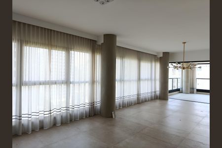 Apartamento para alugar com 206m², 4 quartos e 4 vagas Apartamento para alugar com 206m², 4 quartos e 4 vagasSala