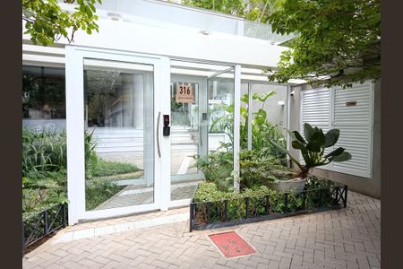 Apartamento para alugar com 206m², 4 quartos e 4 vagas Apartamento para alugar com 206m², 4 quartos e 4 vagasEntrada do condomínio