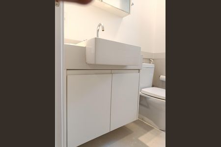 Apartamento para alugar com 206m², 4 quartos e 4 vagas Apartamento para alugar com 206m², 4 quartos e 4 vagasBanheiro da Suíte 1