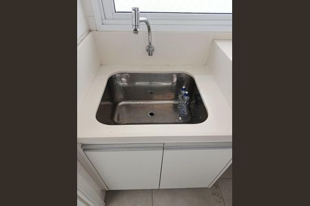 Apartamento para alugar com 206m², 4 quartos e 4 vagas Apartamento para alugar com 206m², 4 quartos e 4 vagasÁrea de Serviço