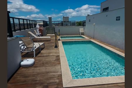 Apartamento à venda com 43m², 2 quartos e 1 vaga Apartamento à venda com 43m², 2 quartos e 1 vagaÁrea comum - Piscina