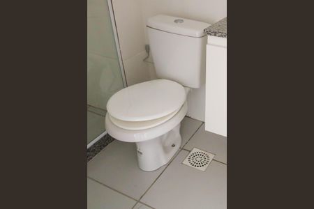 Apartamento à venda com 43m², 2 quartos e 1 vaga Apartamento à venda com 43m², 2 quartos e 1 vagaBanheiro