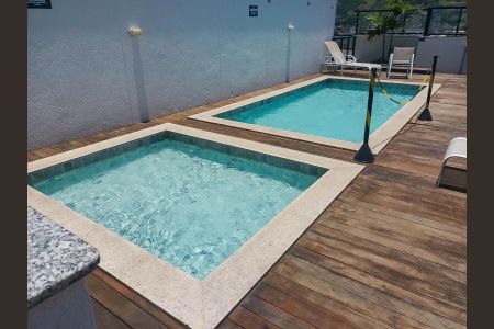 Apartamento à venda com 43m², 2 quartos e 1 vaga Apartamento à venda com 43m², 2 quartos e 1 vagaÁrea comum - Piscina