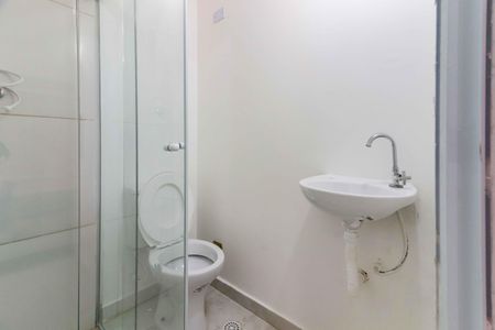 Banheiro de kitnet/studio para alugar com 1 quarto, 30m² em Jardim Esmeralda, São Paulo