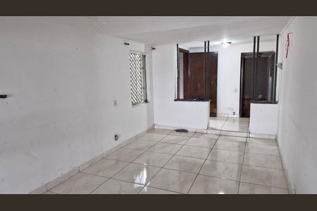 Casa à venda com 153m², 3 quartos e 2 vagasSala