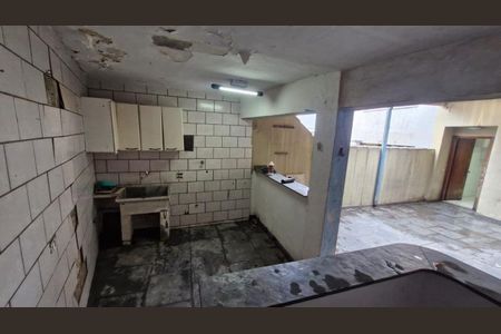 Casa à venda com 153m², 3 quartos e 2 vagasÁrea de serviço