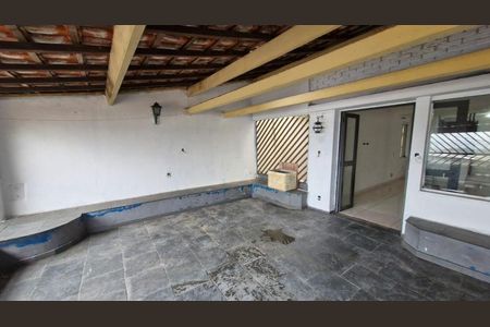 Casa à venda com 153m², 3 quartos e 2 vagasVaranda