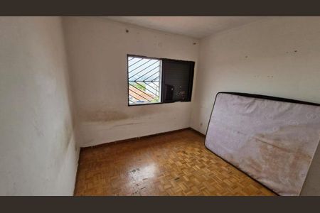 Casa à venda com 153m², 3 quartos e 2 vagasQuarto da frente 