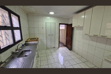 Casa à venda com 153m², 3 quartos e 2 vagasCozinha