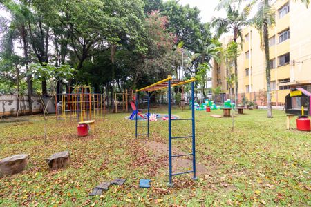 Apartamento à venda com 57m², 2 quartos e 1 vagaÁrea Comum - Playground