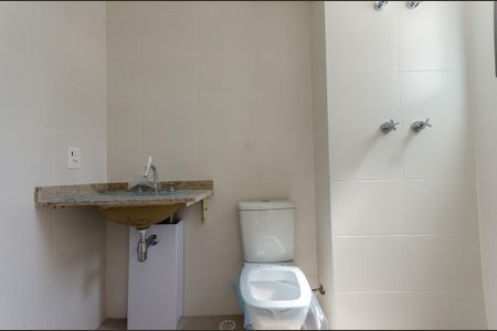 Apartamento para alugar com 86m², 2 quartos e 2 vagasSuíte 1 - Banheiro