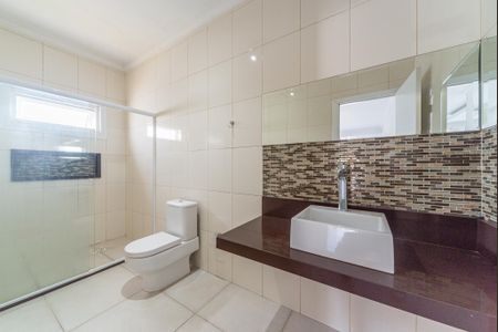 Casa de condomínio para alugar com 275m², 4 quartos e 2 vagasBanheiro da Suíte 3