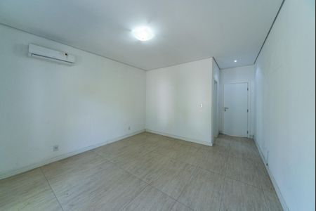 Casa de condomínio para alugar com 275m², 4 quartos e 2 vagasSuíte 1