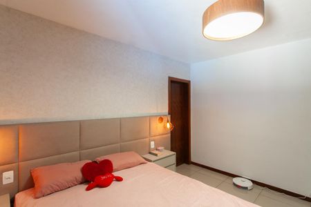 Casa à venda com 140m², 3 quartos e 3 vagas Casa à venda com 140m², 3 quartos e 3 vagasSuíte