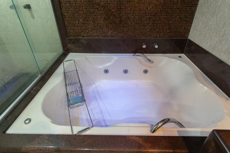 Casa à venda com 140m², 3 quartos e 3 vagas Casa à venda com 140m², 3 quartos e 3 vagasBanheiro da Suíte