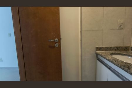 Apartamento à venda com 74m², 3 quartos e 1 vagaBanheiro da Suíte 