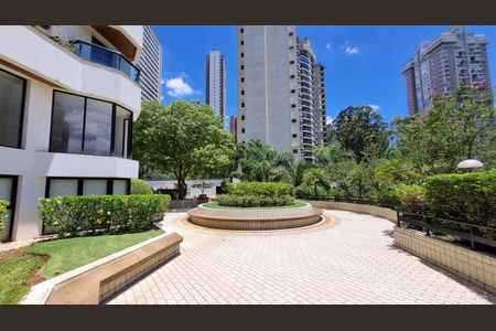 Apartamento à venda com 280m², 4 quartos e 4 vagas Apartamento à venda com 280m², 4 quartos e 4 vagasÁrea comum