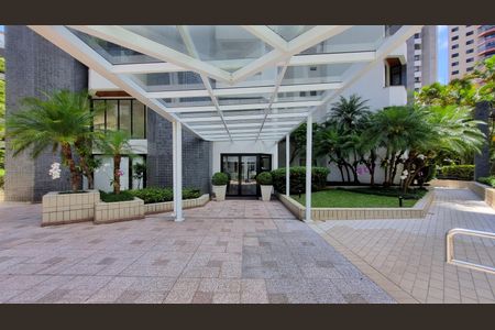 Apartamento à venda com 280m², 4 quartos e 4 vagas Apartamento à venda com 280m², 4 quartos e 4 vagasÁrea comum