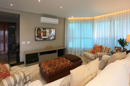 Apartamento à venda com 280m², 4 quartos e 4 vagas Apartamento à venda com 280m², 4 quartos e 4 vagassala 1