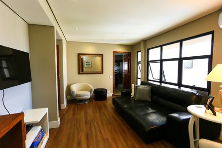 Apartamento à venda com 280m², 4 quartos e 4 vagas Apartamento à venda com 280m², 4 quartos e 4 vagasSala 3