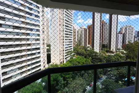 Apartamento à venda com 280m², 4 quartos e 4 vagas Apartamento à venda com 280m², 4 quartos e 4 vagas vista