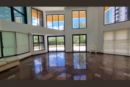 Apartamento à venda com 280m², 4 quartos e 4 vagas Apartamento à venda com 280m², 4 quartos e 4 vagasÁrea comum - Salão de festas