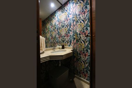 Apartamento à venda com 280m², 4 quartos e 4 vagas Apartamento à venda com 280m², 4 quartos e 4 vagasLavabo