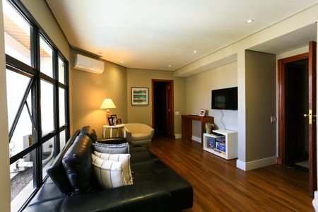 Apartamento à venda com 280m², 4 quartos e 4 vagas Apartamento à venda com 280m², 4 quartos e 4 vagasSala 3