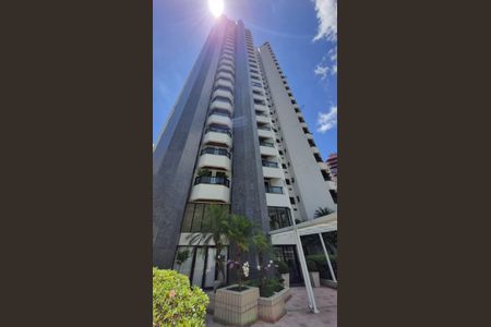 Apartamento à venda com 280m², 4 quartos e 4 vagas Apartamento à venda com 280m², 4 quartos e 4 vagasFachada