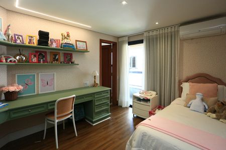 Apartamento à venda com 280m², 4 quartos e 4 vagas Apartamento à venda com 280m², 4 quartos e 4 vagassuíte 4