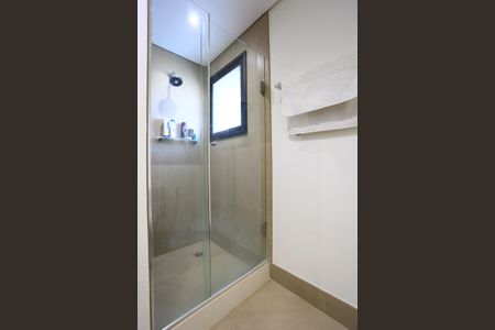 Apartamento à venda com 280m², 4 quartos e 4 vagas Apartamento à venda com 280m², 4 quartos e 4 vagasBanheiro da Suíte 3