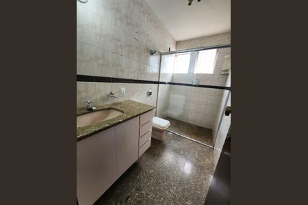 Apartamento para alugar com 130m², 3 quartos e sem vagaBanheiro