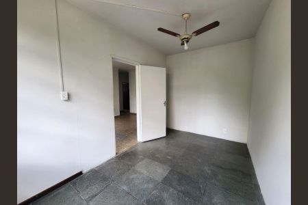 Apartamento para alugar com 130m², 3 quartos e sem vagaQuarto