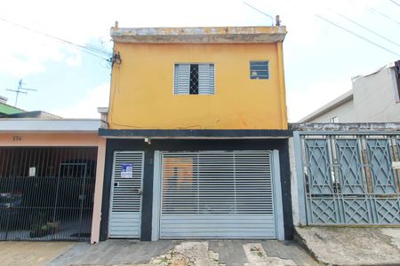Casa para alugar com 120m², 2 quartos e sem vagaFachada