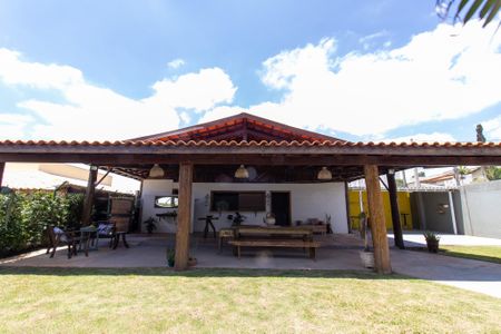 Casa à venda com 250m², 1 quarto e 4 vagas