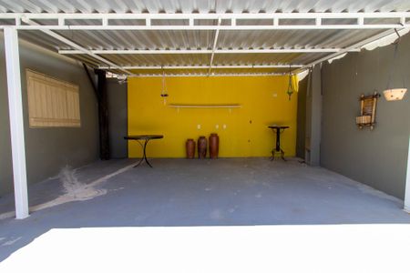 Casa à venda com 250m², 1 quarto e 4 vagas