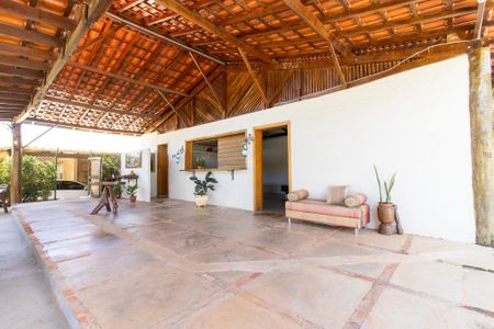 Casa à venda com 250m², 1 quarto e 4 vagas