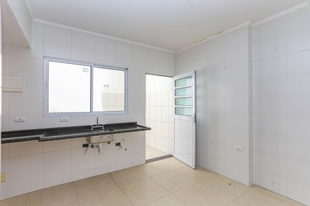 Casa à venda com 84m², 3 quartos e 2 vagas Casa à venda com 84m², 3 quartos e 2 vagasCozinha